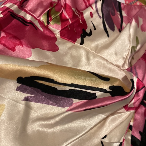 London Style Nights Mid Dress - Picture 2 of 3